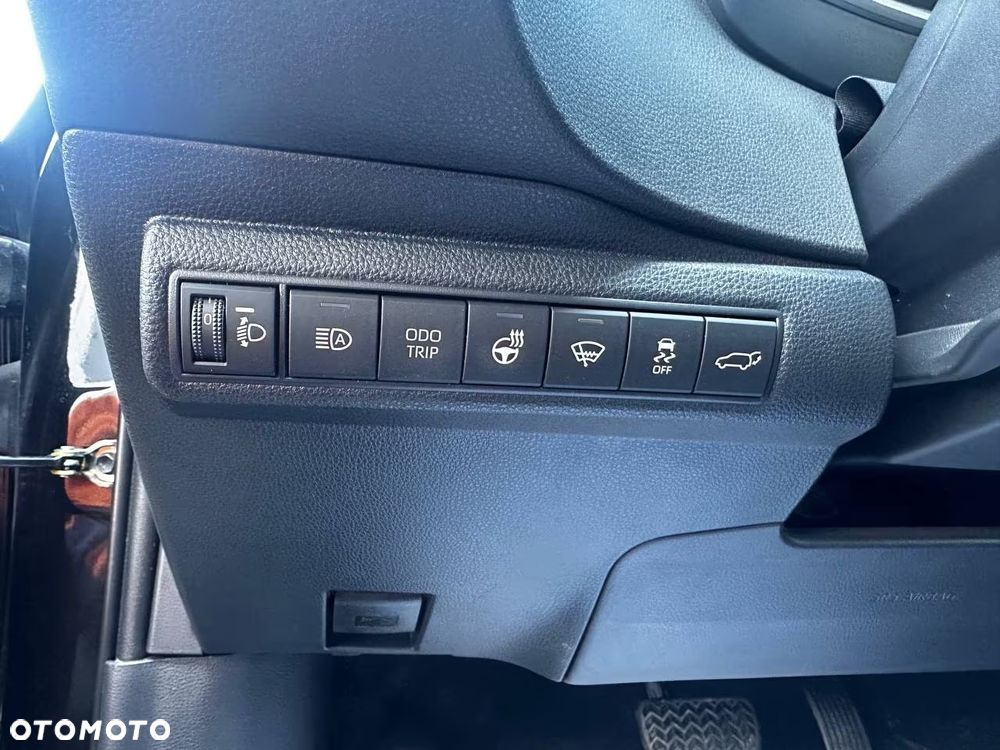 Toyota Corolla 1.8 Hybrid Executive - 19
