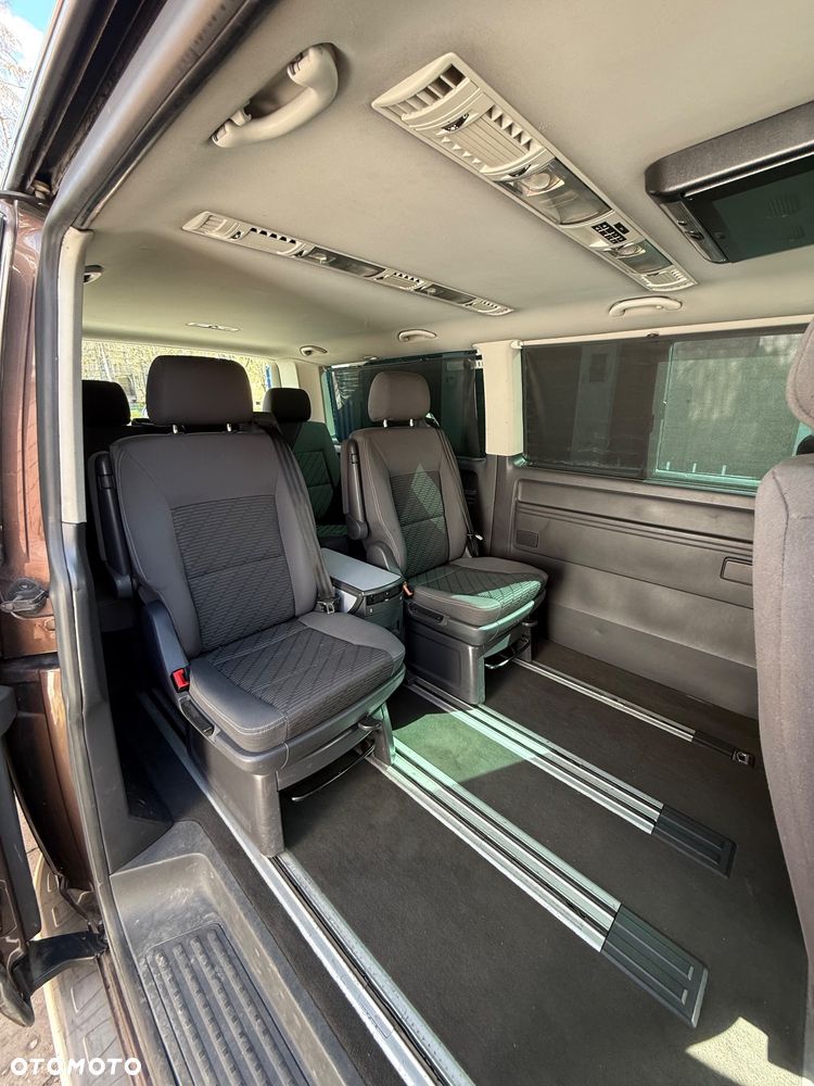Volkswagen Multivan - 16