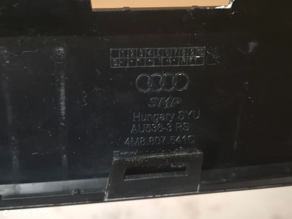 Spoiler zderzaka tylnego Audi Q8 4M8 4M8807541C - 4