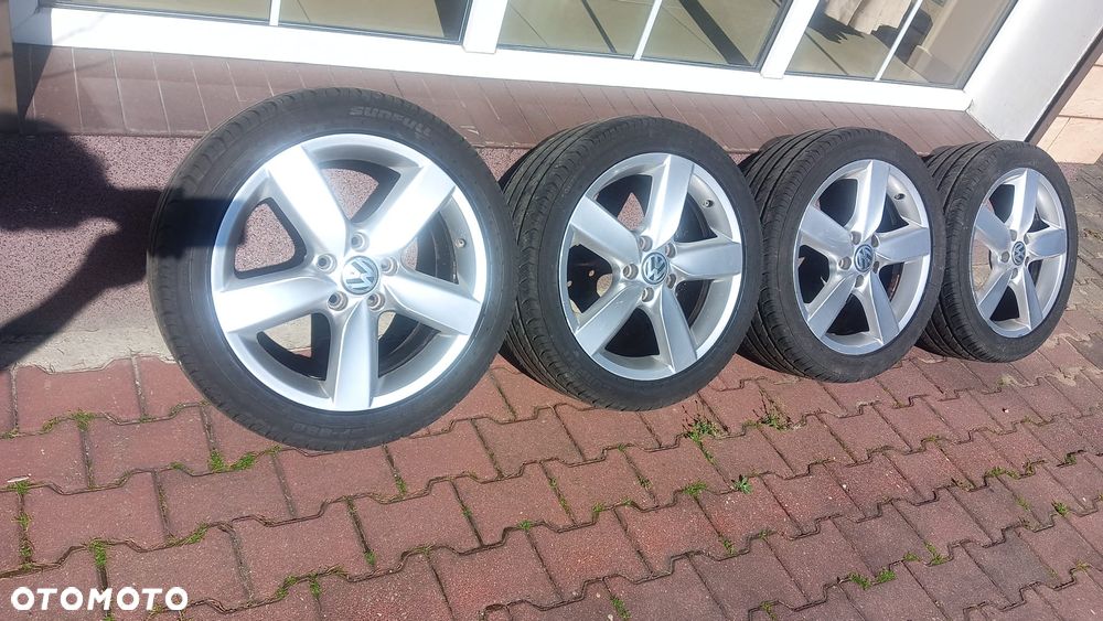 Volkswagen Golf - 15