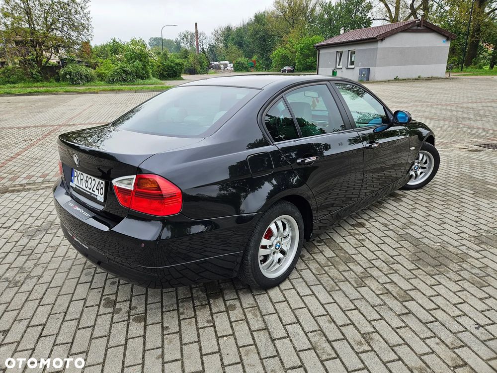 BMW Seria 3 320i - 18