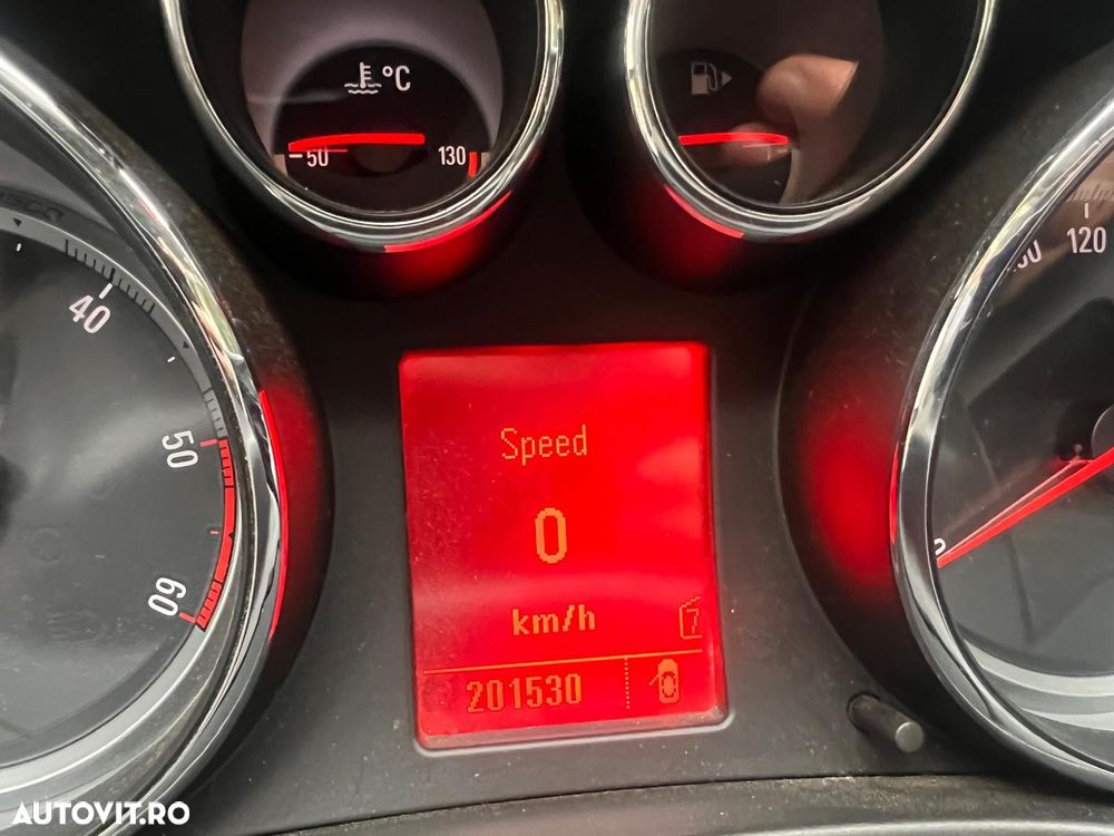 Opel Insignia 2.0 CDTI - 4