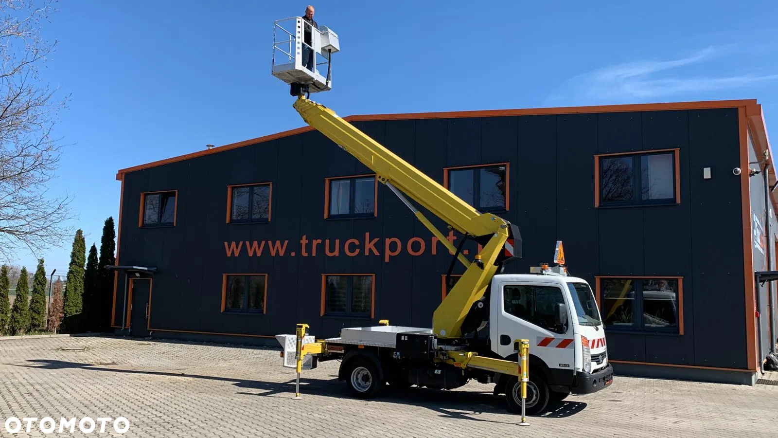 Nissan NISSAN CABSTAR 4x2 EURO6 PODNOŚNIK KOSZOWY - 14