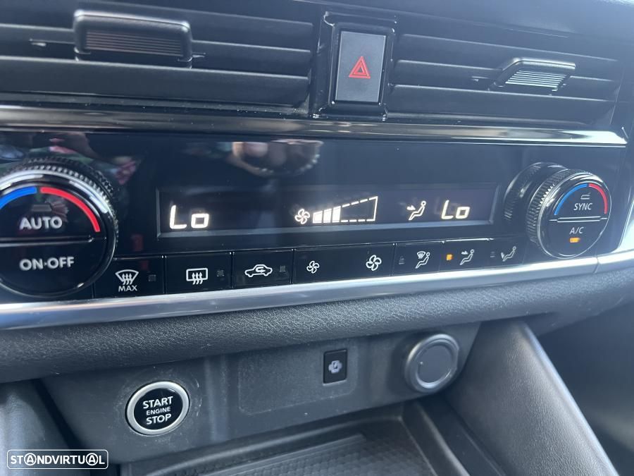 Nissan Qashqai 1.3 DIG-T N-Connecta Xtronic - 40