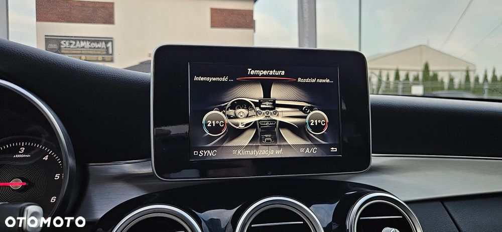 Mercedes-Benz Klasa C 200 d 9G-TRONIC AMG Line - 27
