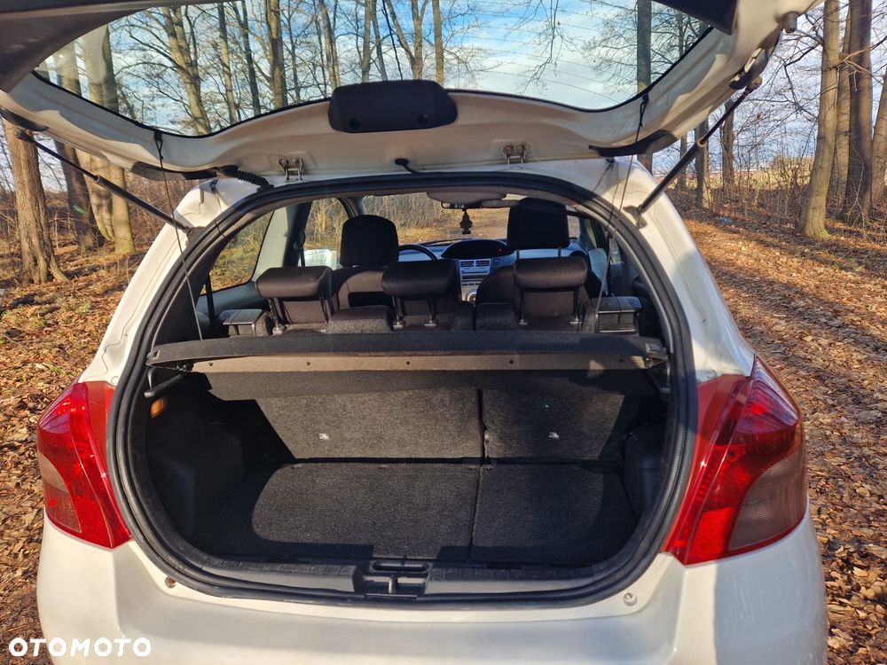 Toyota Yaris - 5