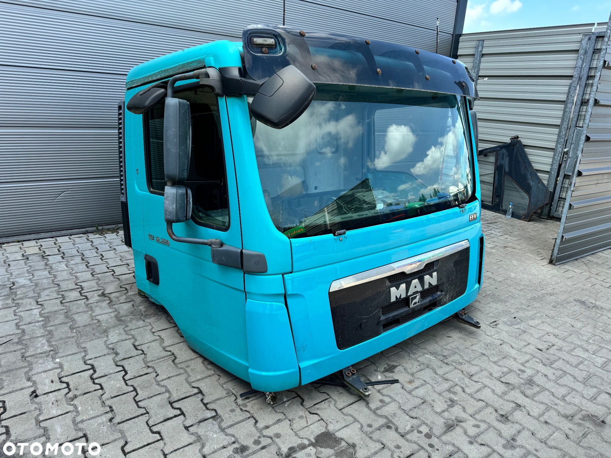 Kompletny szkielet kabiny dziennej Man Tgl 12.220 - 1