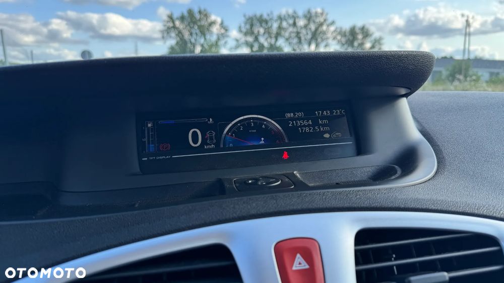 Renault Scenic 1.5 dCi Dynamique - 8