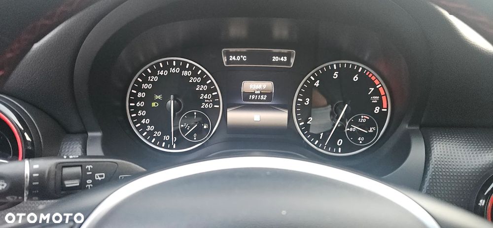 Mercedes-Benz Klasa A 180 (BlueEFFICIENCY) AMG Sport - 31