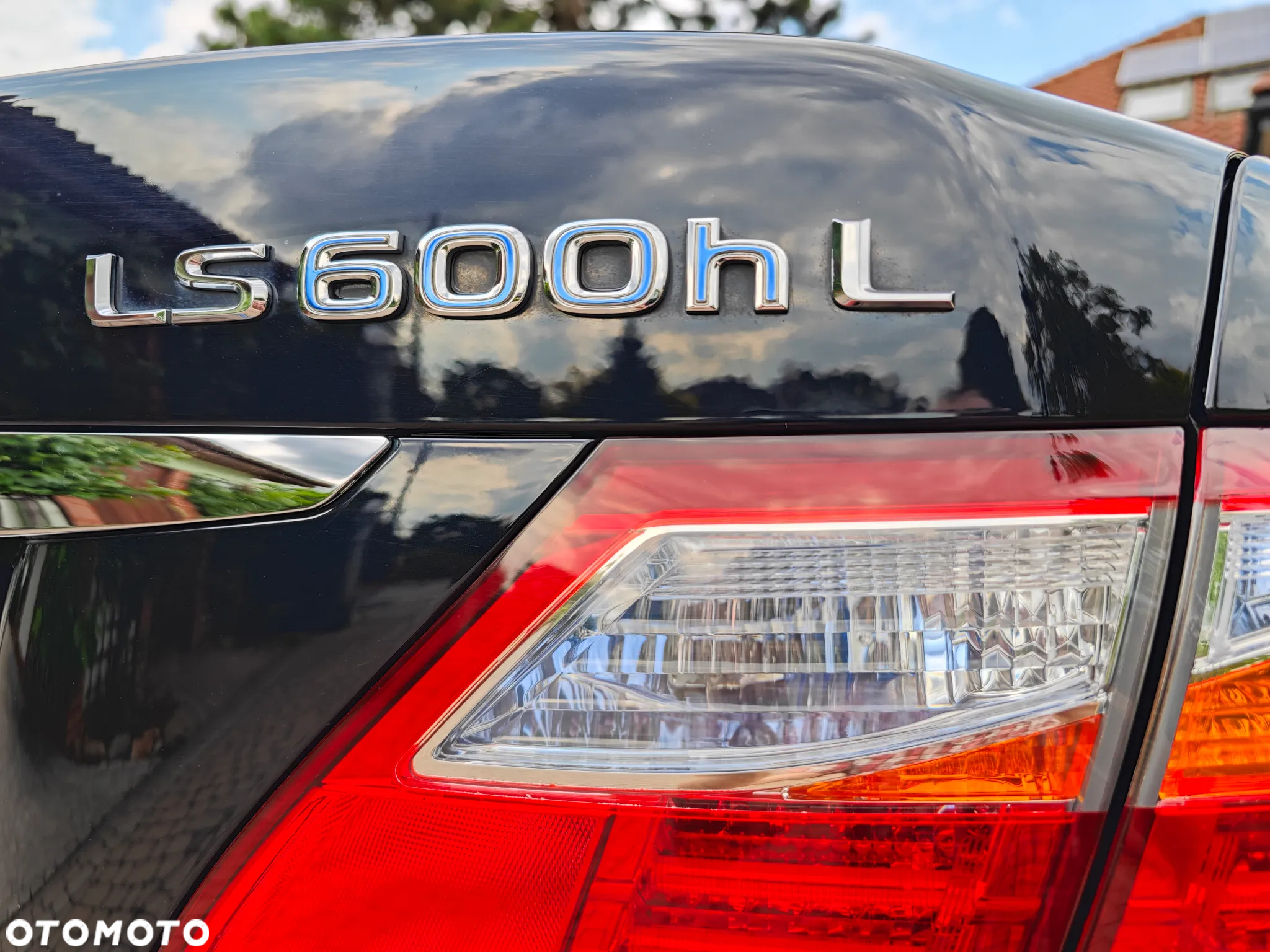 Lexus LS 600h L Superior - 9