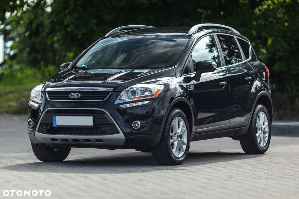 Ford Kuga 2.0 TDCi 2x4 Titanium - 5