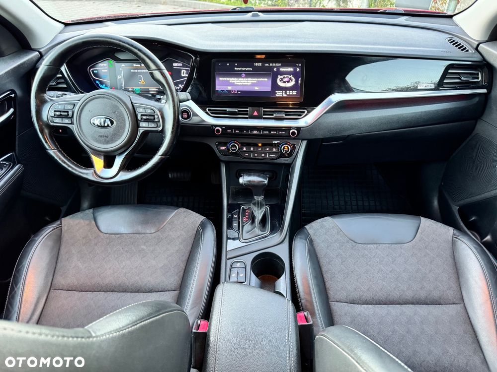Kia Niro 1.6 GDI Hybrid L Business Line - 35