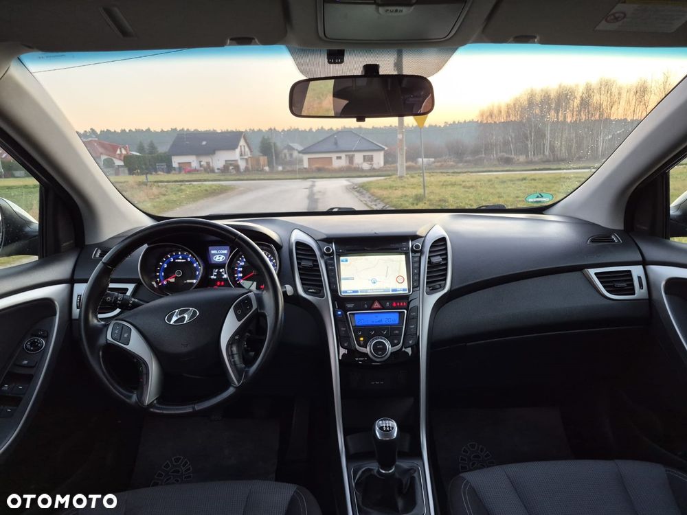 Hyundai i30 1.4 Premium - 17