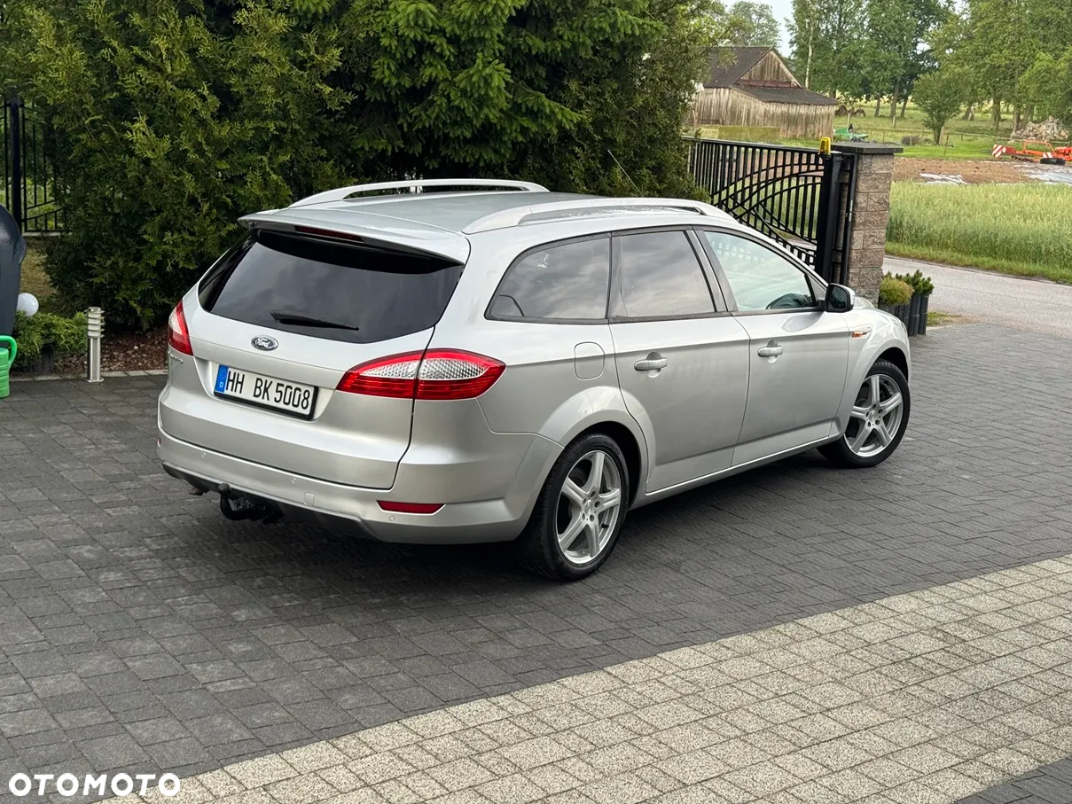Ford Mondeo - 35