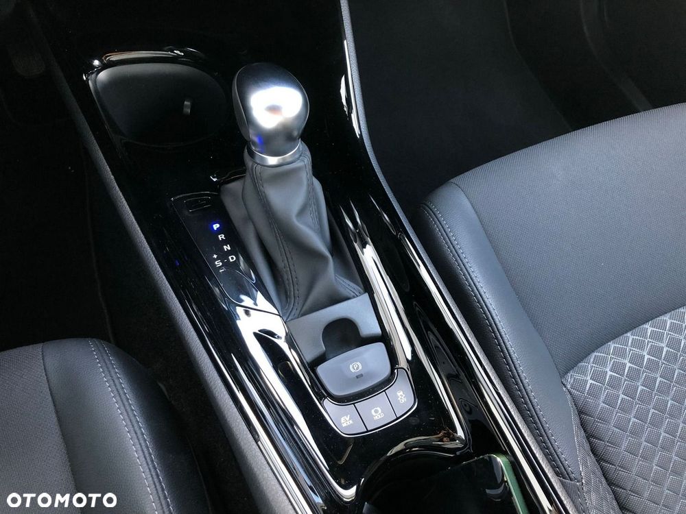 Toyota C-HR 2.0 Hybrid Style - 23