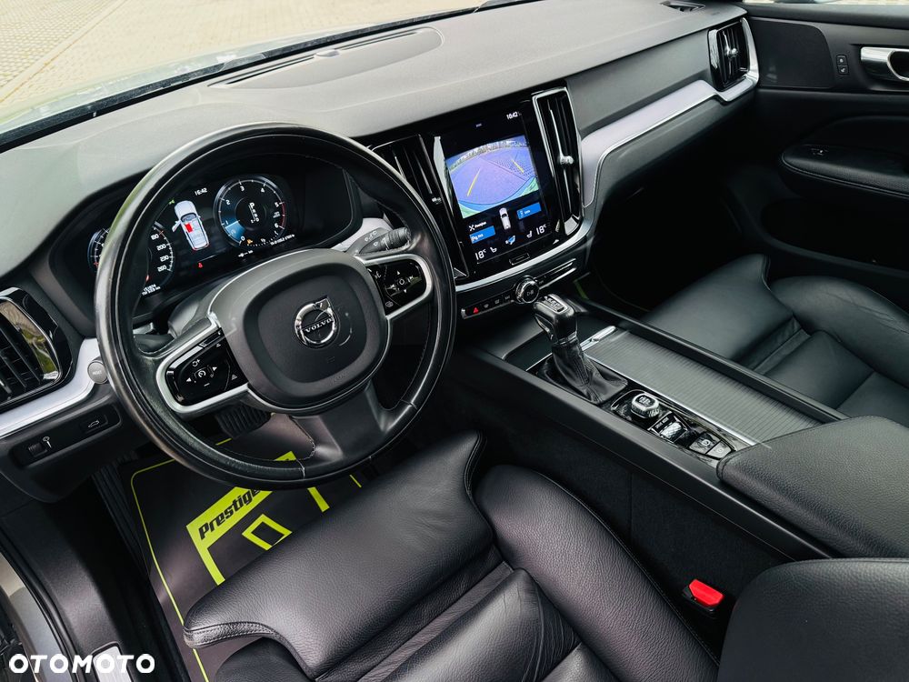 Volvo V60 D3 Geartronic Momentum Pro - 26
