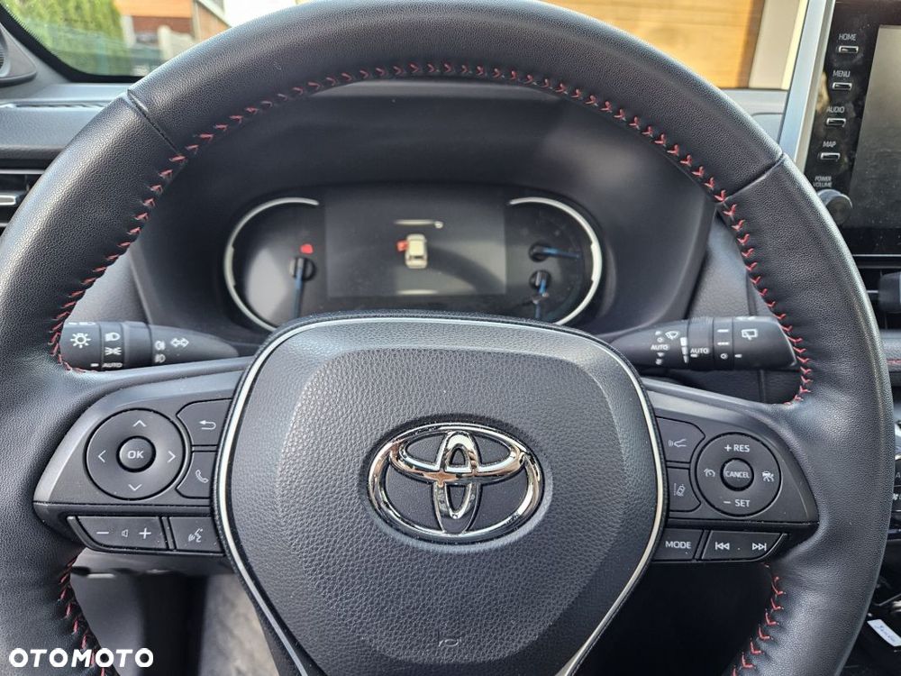 Toyota RAV4 - 10