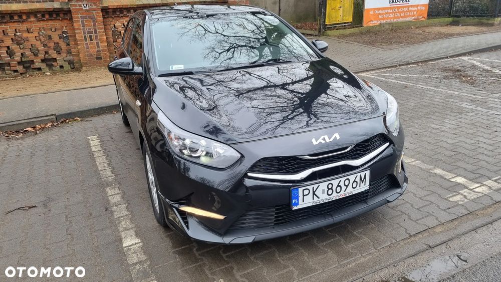 Kia Ceed - 10