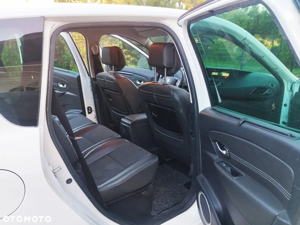 Renault Scenic TCe 130 Bose Edition - 14