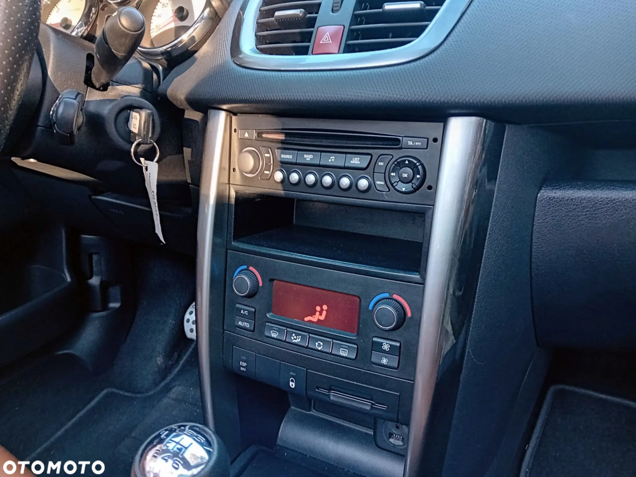 Peugeot 207 CC 1.6 Sport - 7