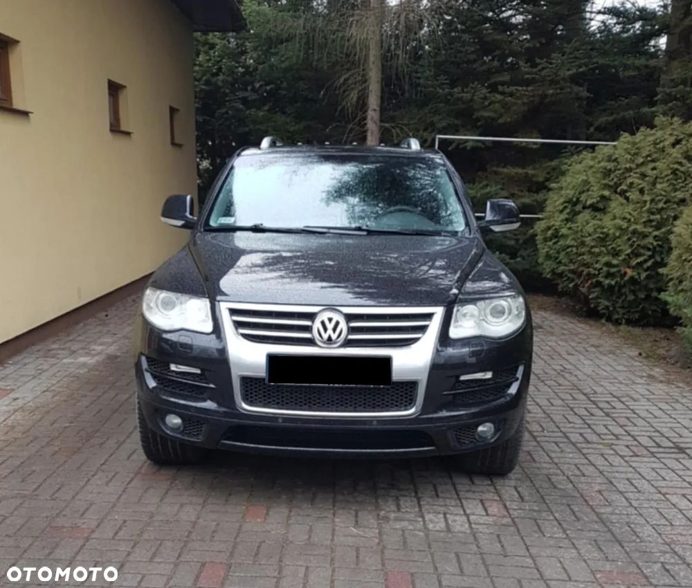 Volkswagen Touareg - 1