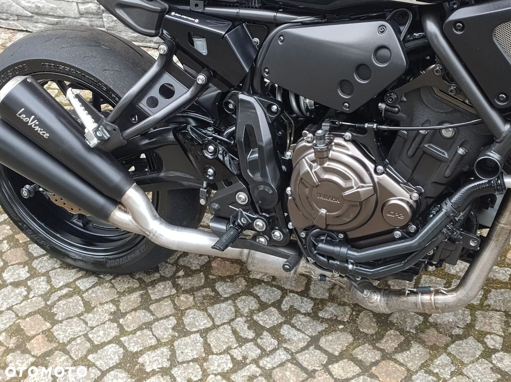 Yamaha XSR - 6