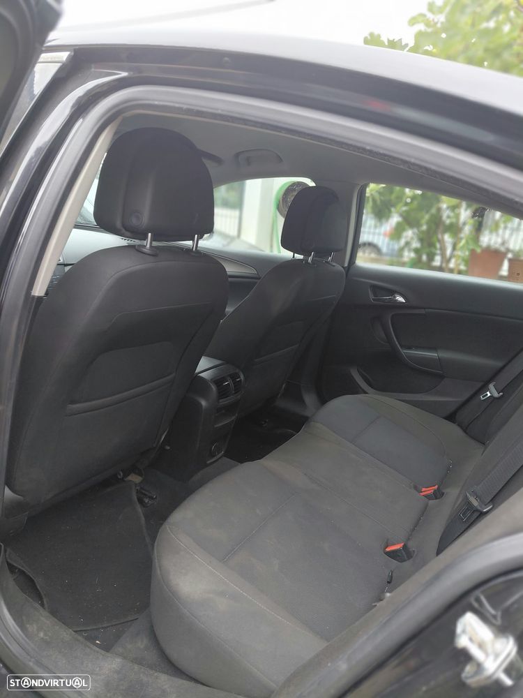 Opel Insignia - 12