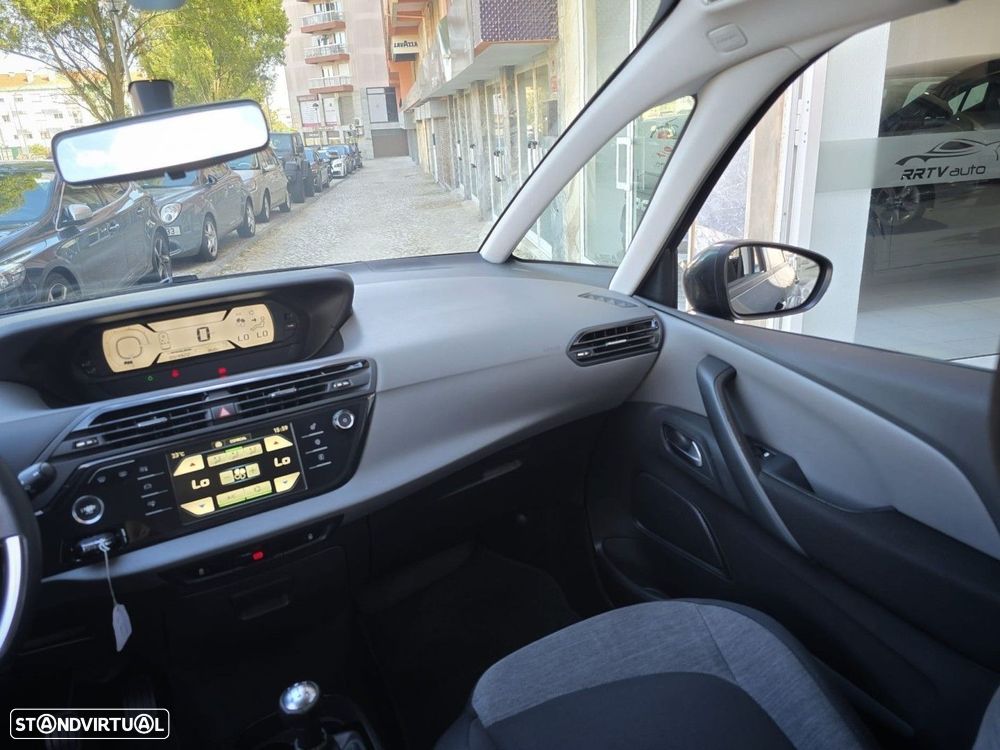 Citroën C4 Picasso 1.6 HDi Attraction - 18