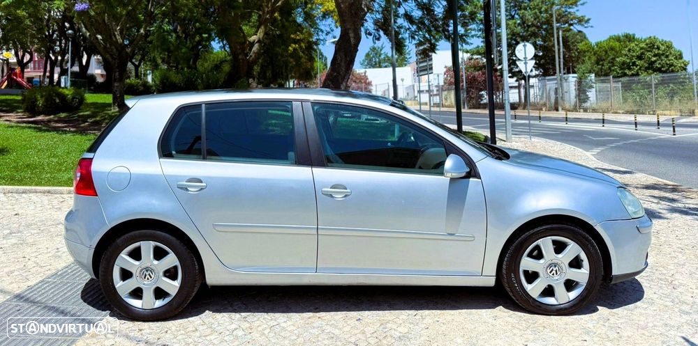 VW Golf 1.9 TDi 6V Trendline AC - 2
