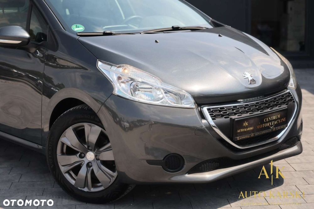Peugeot 208 - 13