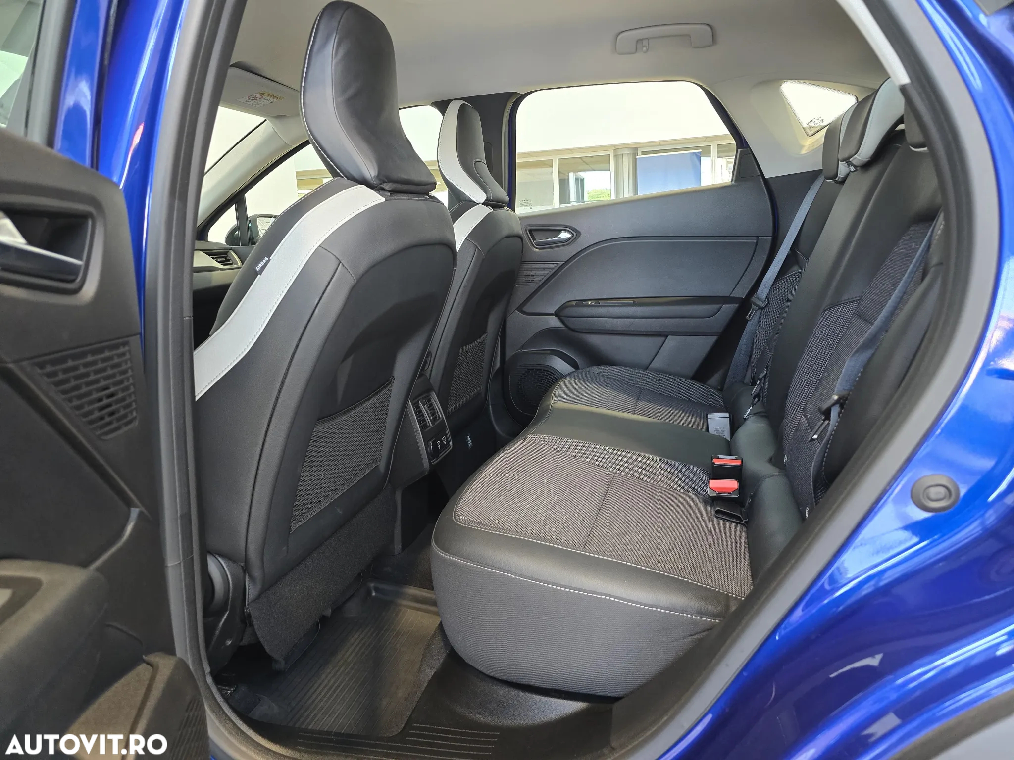 Renault Captur E-Tech Plug-In-Hybrid Intens - 7