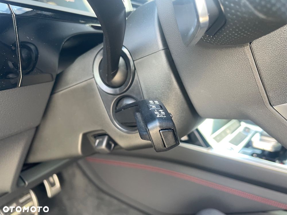 Audi Q8 Sportback e-tron - 30