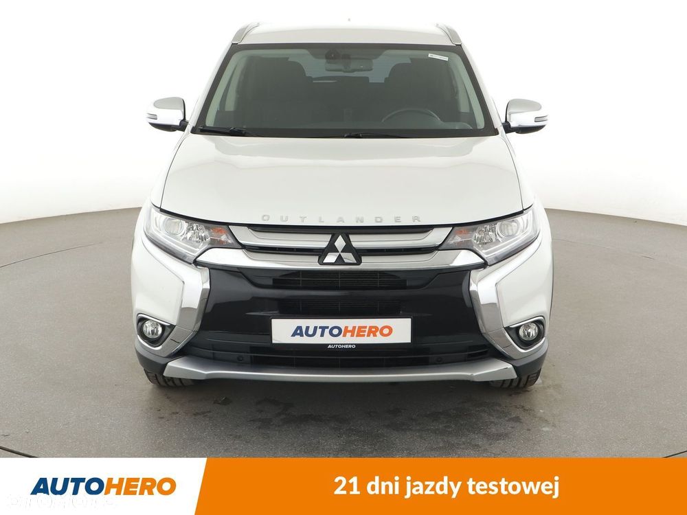Mitsubishi Outlander - 9