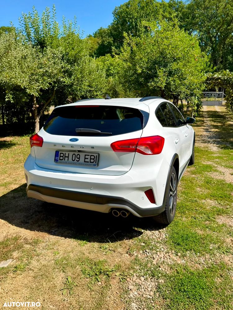 Ford Focus 1.0 EcoBoost 6MT MHEV Active X - 3