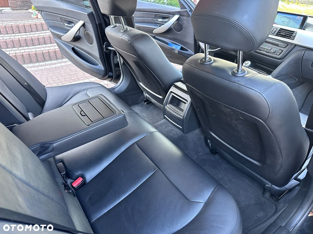 BMW Seria 3 318d DPF Edition Exclusive - 23