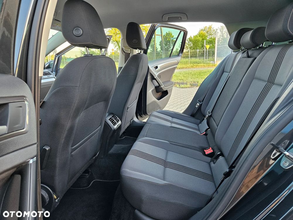 Volkswagen Golf 1.4 TSI BMT Comfortline - 22