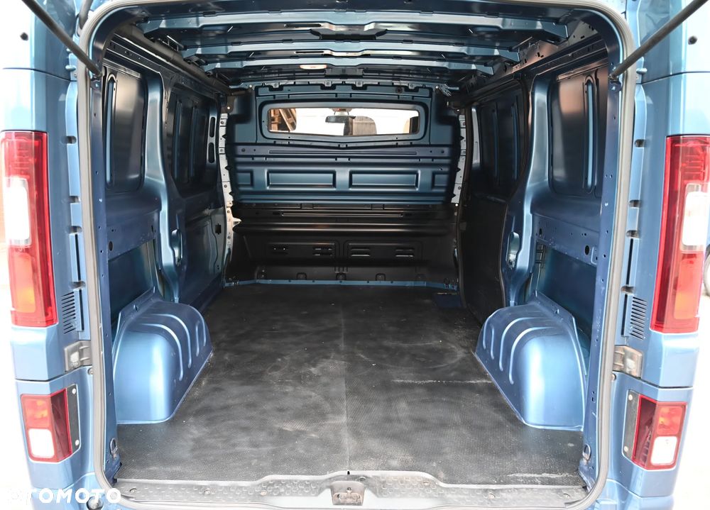 Opel Vivaro - 17