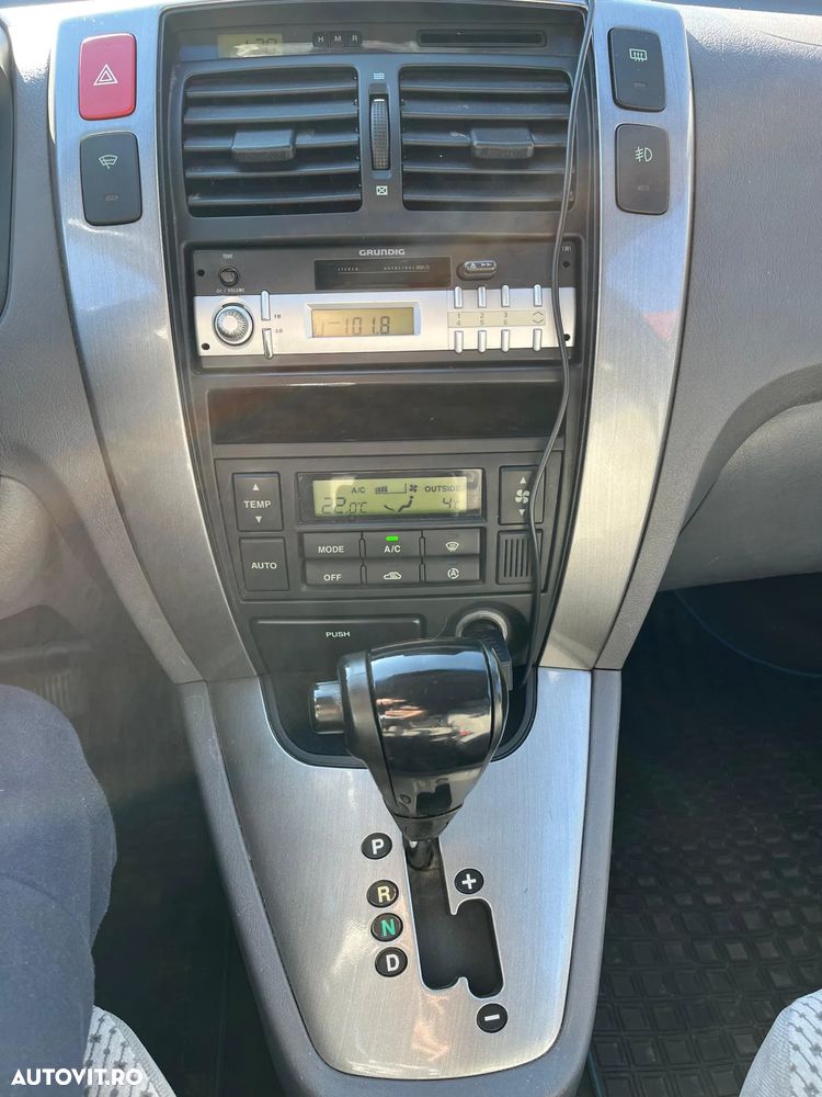 Hyundai Tucson 2.0 CRDI VGT 2WD Automatik GLS - 3