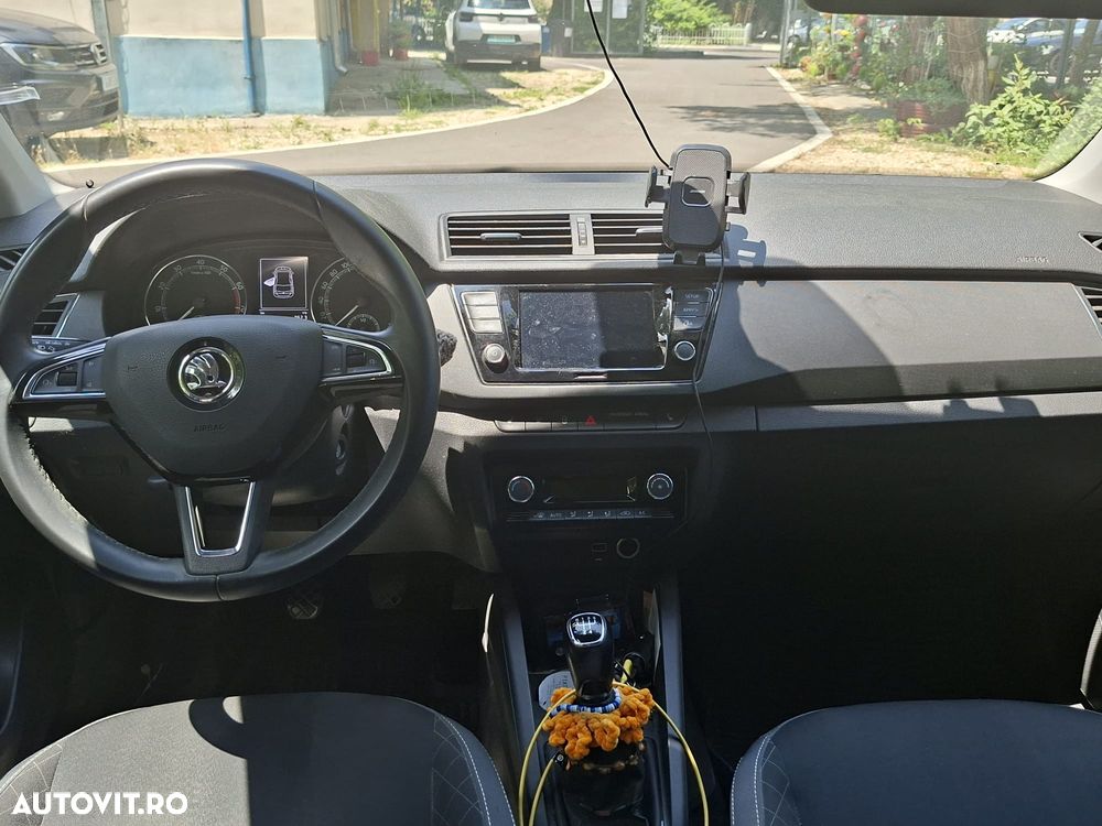 SKODA Fabia 2020 — imagine 7