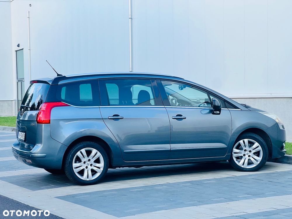 Peugeot 5008 HDI 150 Allure - 20