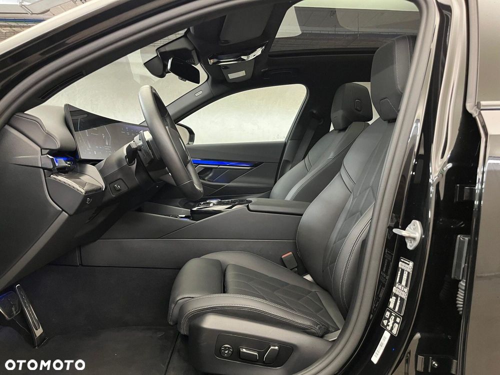 BMW Seria 5 520d xDrive mHEV M Sport - 19