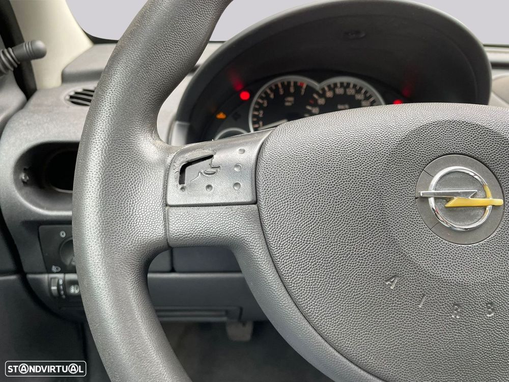 Opel Corsa - 16