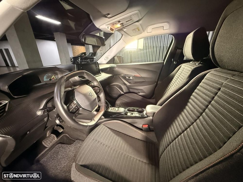 Peugeot e-2008 50 kWh Active Pack - 24