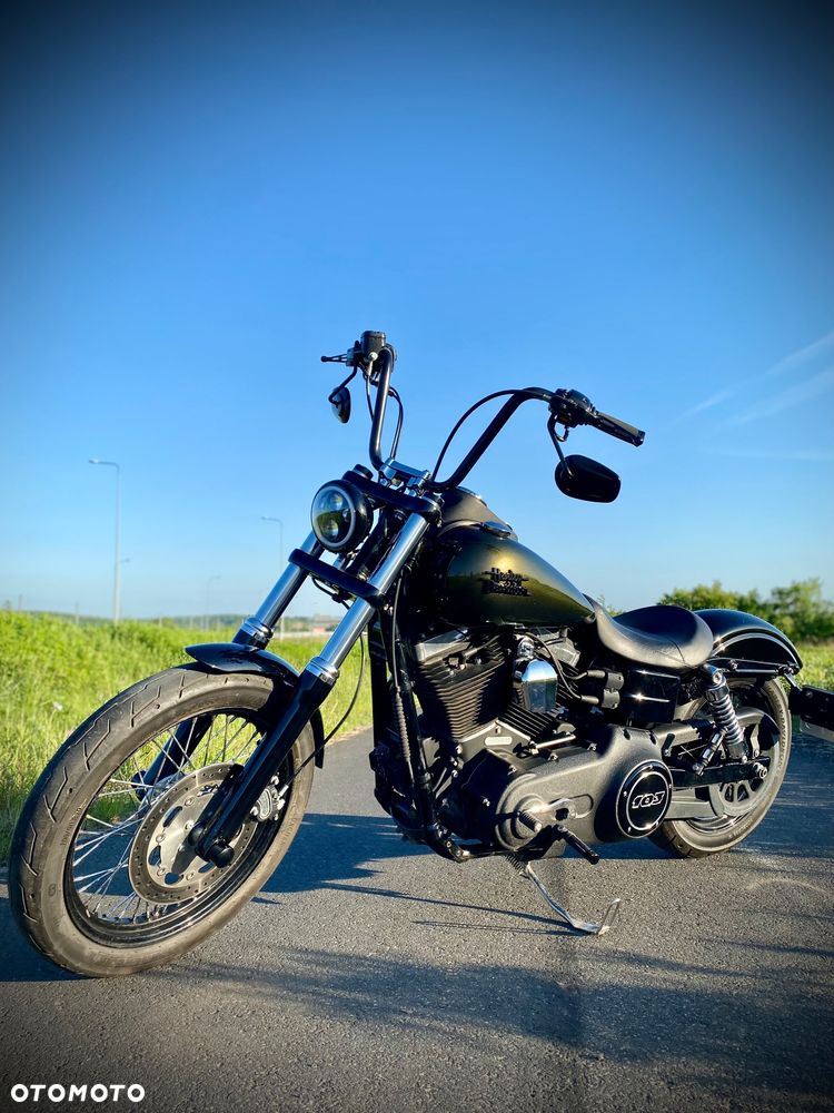Harley-Davidson Dyna Street Bob - 12
