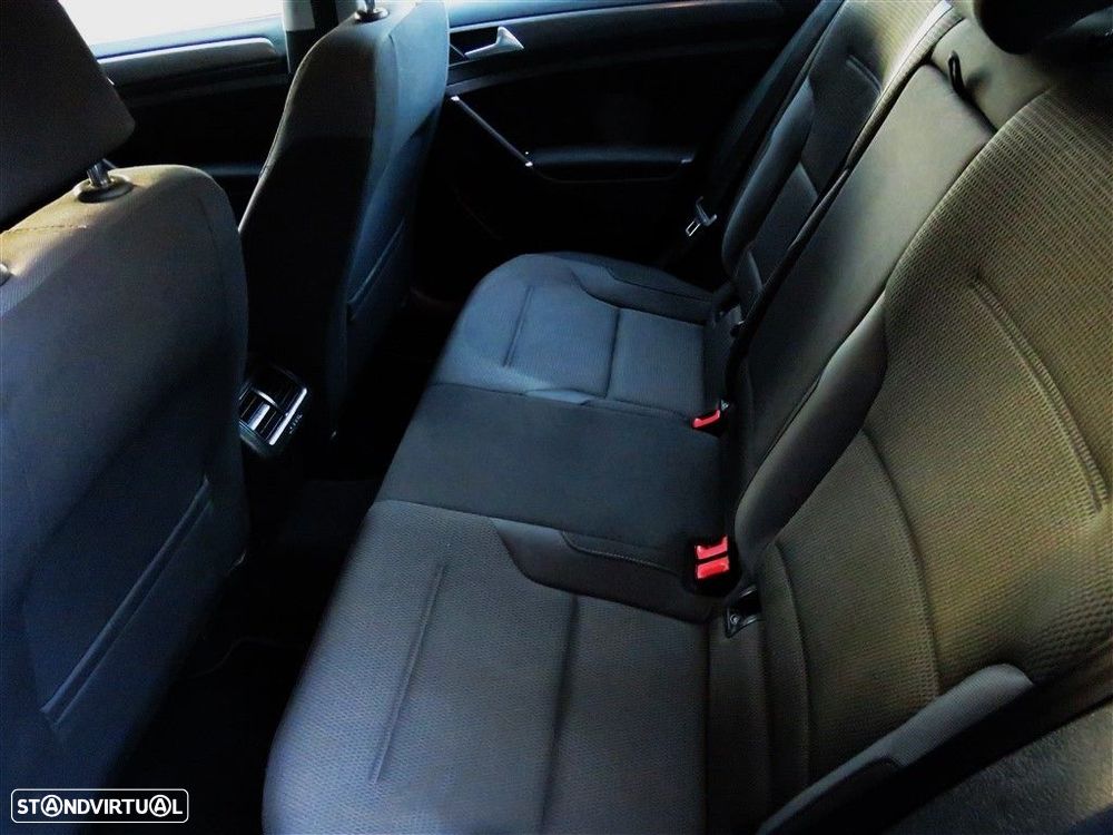 VW Golf Variant 1.6 TDi Confortline - 14