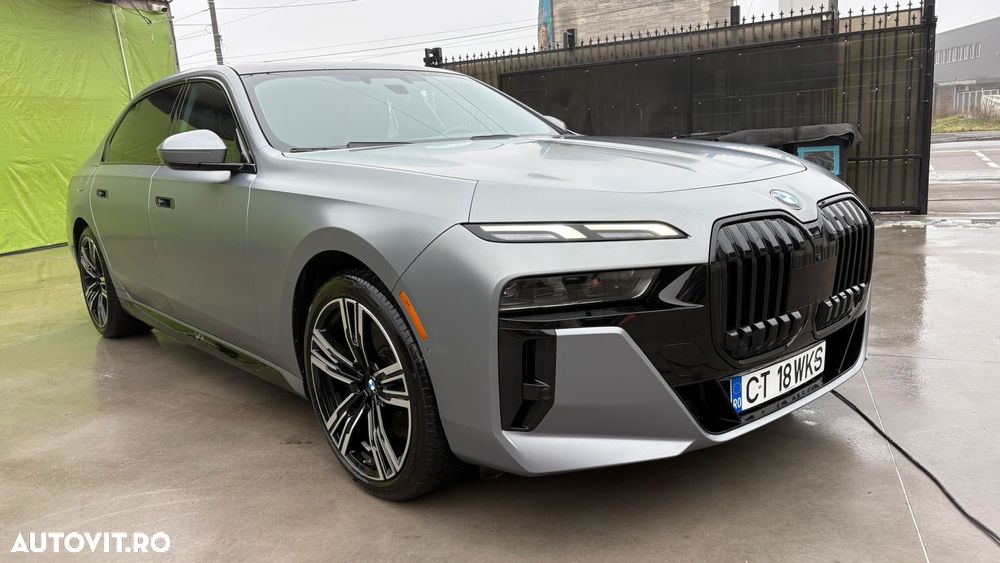 BMW Seria 7 740i - 4