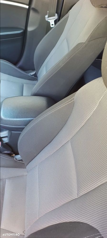 Hyundai i30 1.6 CRDI Highway - 12