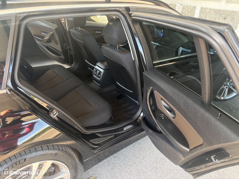 BMW 320 d Luxury Line - 10
