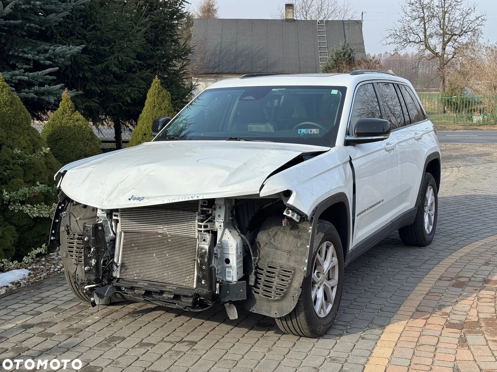 Jeep Grand Cherokee - 10