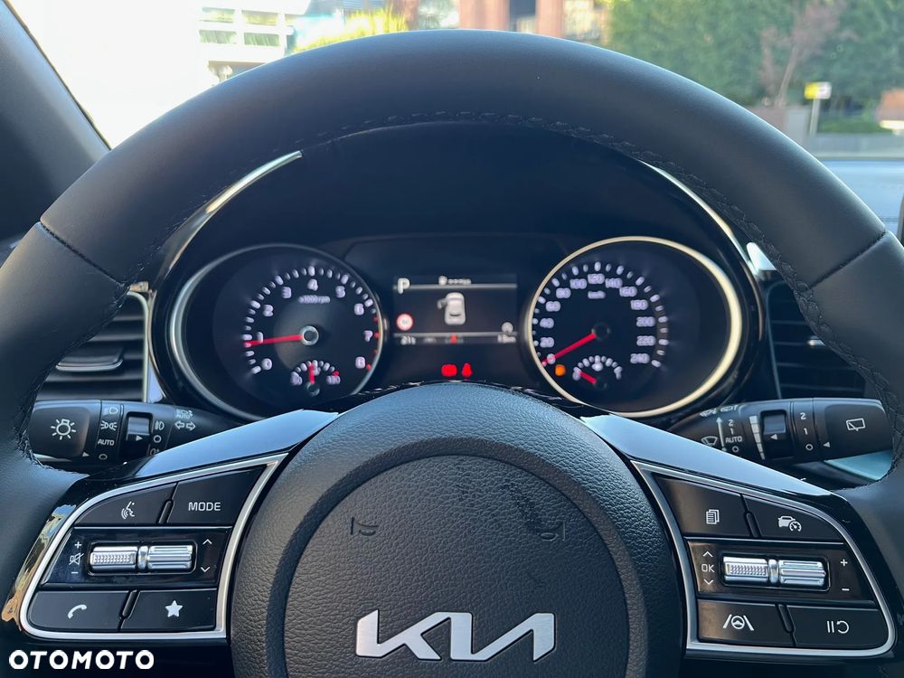 Kia XCeed 1.6 T-GDI Tribute DCT - 24